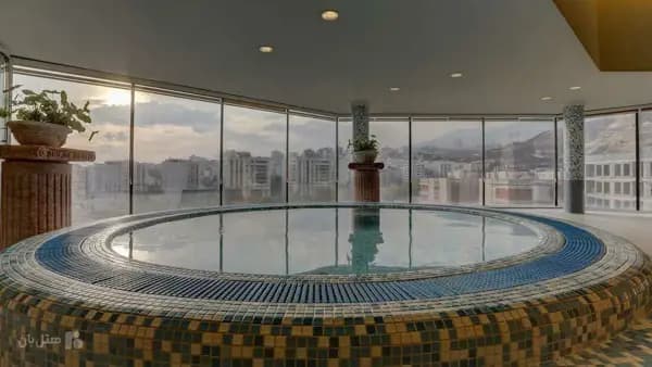 استخر هتل پارسیان آزادی تهران