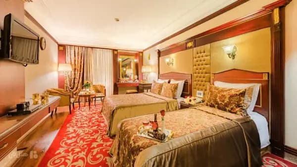 اتاق شماره 17 در هتل قصر طلایی مشهد