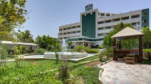 نمای بیرونی هتل شایگان کیش