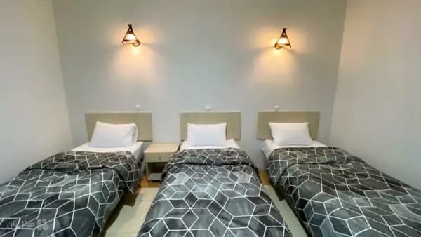 تصویر اتاق سه تخته هتل همام اصفهان اتاق سه تخته هتل همام اصفهان