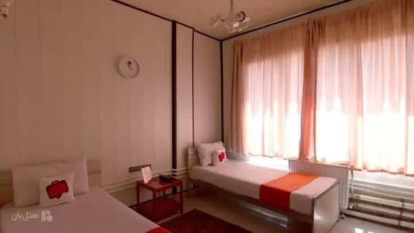تصویر اتاق دوتخته تویین هتل آذربایجان تبریز اتاق دوتخته تویین در هتل آذربایجان تبریز
