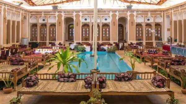 تصویر فضای داخلی هتل سنتی مهر یزد فضای داخلی هتل سنتی مهر یزد