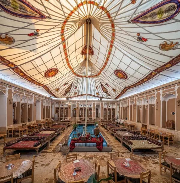 تصویر فضای داخلی هتل سنتی مهر یزد فضای داخلی هتل سنتی مهر یزد