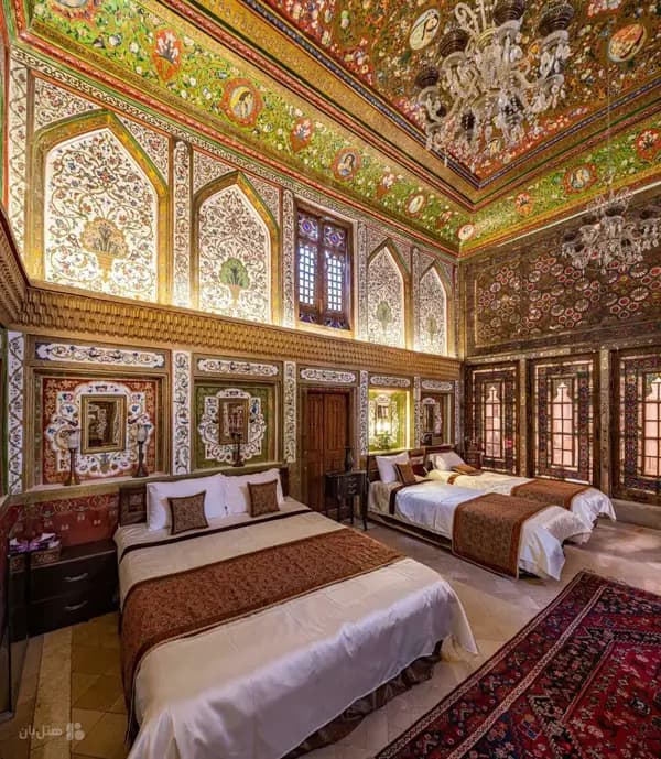 تصویر اتاق چهار تخته VIP هتل آنتیک ملک التجار یزد اتاق چهار تخته VIP هتل آنتیک ملک التجار یزد