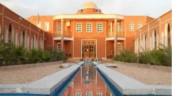 تصویر فضای داخلی هتل کویری بالی خور و بیابانک نمای داخلی هتل کویری بالی خور و بیابانک