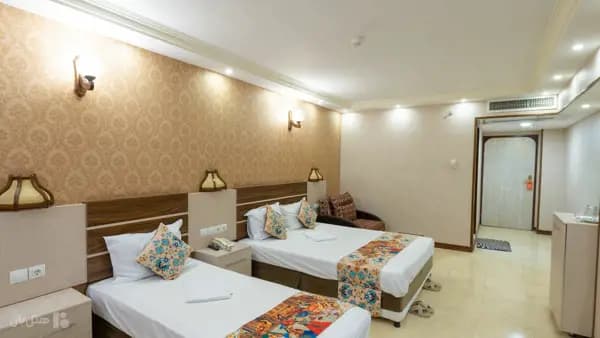 تصویر اتاق سه تخته هتل ونوس اصفهان اتاق سه تخته در هتل ونوس اصفهان