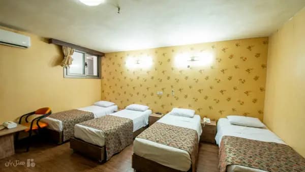 تصویر اتاق چهارتخته هتل جمشید اصفهان اتاق چهارتخته در هتل جمشید اصفهان