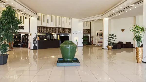 تصویر لابی هتل نگارستان کاشان لابی هتل نگارستان کاشان