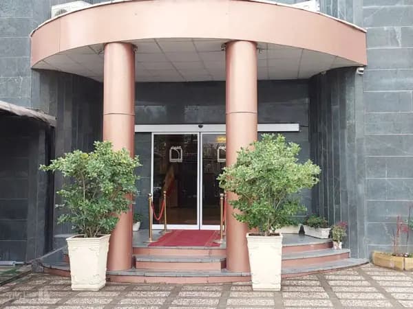 تصویر نمای بیرونی هتل ورزش تهران نمای بیرونی در هتل ورزش تهران