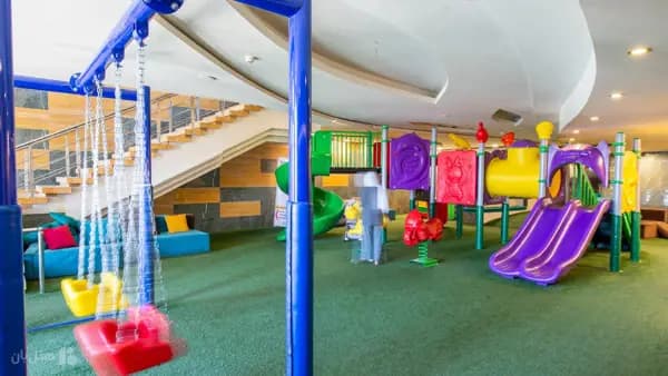 نمای جدید از فضای بازی کودکان هتل بزرگ شیراز فضای بازی کودکان در هتل بزرگ شیراز