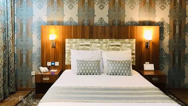 تصویر اتاق دوتخته دابل ۳ هتل پارسیان شیراز اتاق دوتخته دابل ۳ در هتل پارسیان شیراز