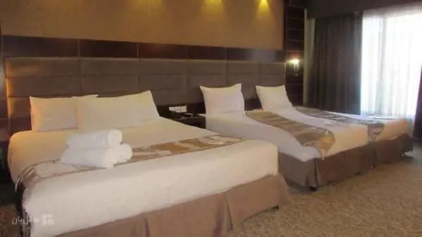 تصویر اتاق چهار تخته هتل آرامیس کیش اتاق چهار تخته در هتل آرامیس کیش