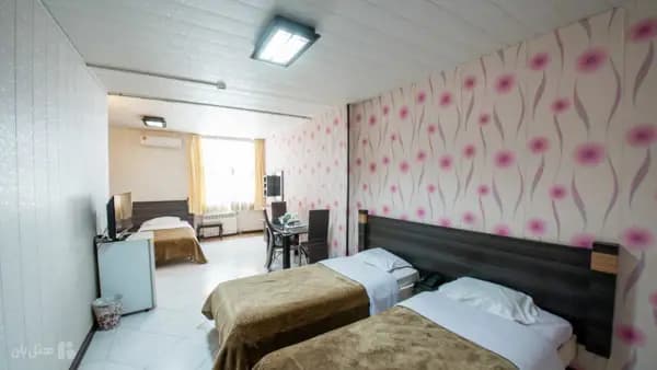 تصویر اتاق سه تخته هتل جلفا اصفهان اتاق سه تخته در هتل جلفا اصفهان